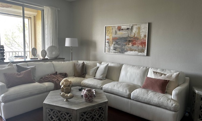 Heritage Palms Condo | Top floor condo feels like paradise ! Apil 2024 available!