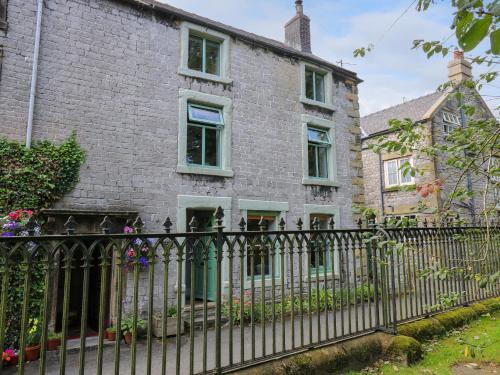 Tideswell House | Top House