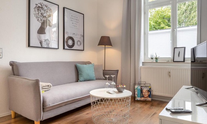 Bad Oeynhausen Apartment | TOP-Lage, 400 m bis GOP, Bali-Therme und Kurpark - HDZ - Parkplatz