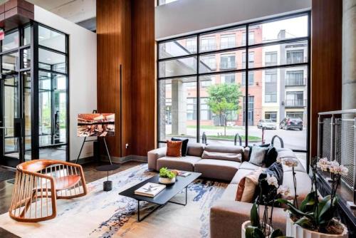 Northeast Apartment | Top Level Modern Luxury Apt in Washington DC