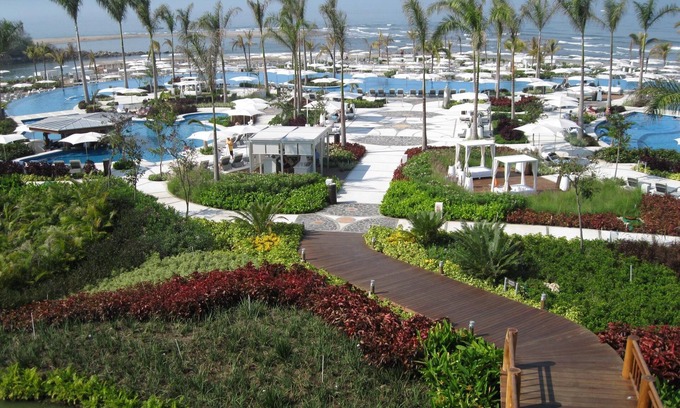 Nuevo Vallarta Resort | Top Luxury resort on the beach, pools, free golf, spa, and gym