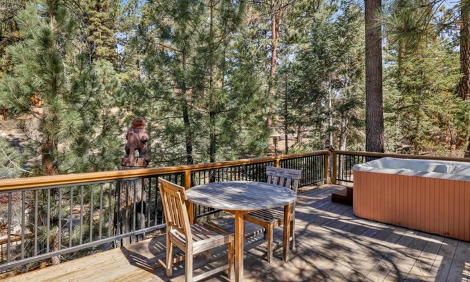 Boulder Bay House | Top Notch Lodge #2056 by Big Bear Vacations