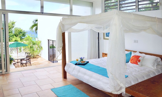 Pelican Key Apartment | Top of Pelican Key! Spectacular sea views, near beaches, Wifi, parking, private