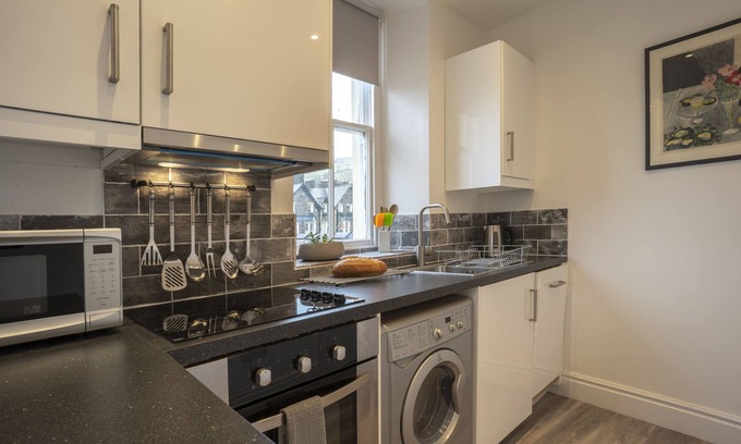 Ambleside Apartment | Top of the Bank Apartment