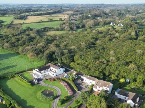 Tyn-y-Gongl Apartment | Top Of The Lane Luxury Holiday Apartment
