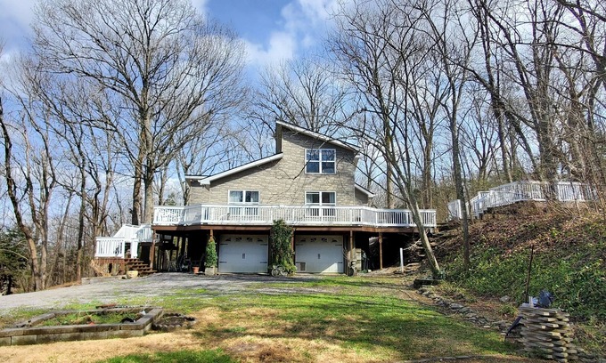 Murfreesboro House | Top of Tiger Hill
