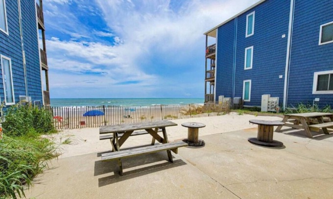 McCutcheon Field Condo | Topsail Ruby Reef - 2 bedroom oceanfront condo.