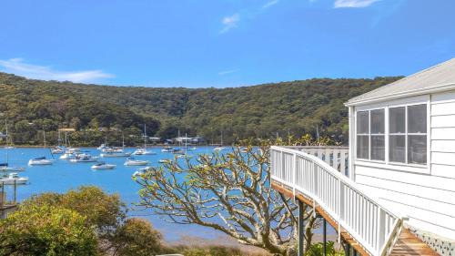 Hardys Bay House | 'Torcello - Waterfront on the Bay' by Accom Holidays