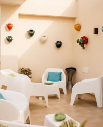 Margherita di Savoia House | Torre Girasale