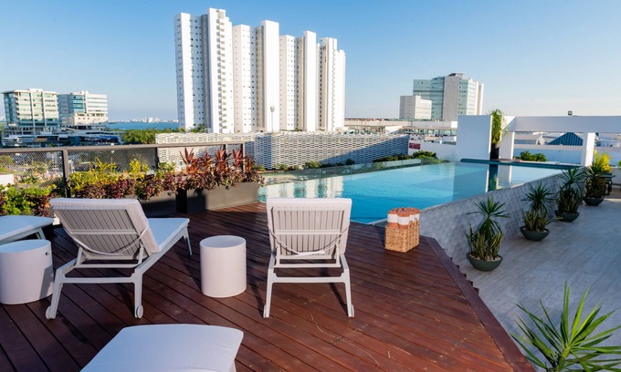 Downtown Cancun Resort | Torre Sofia great apartments & estudios