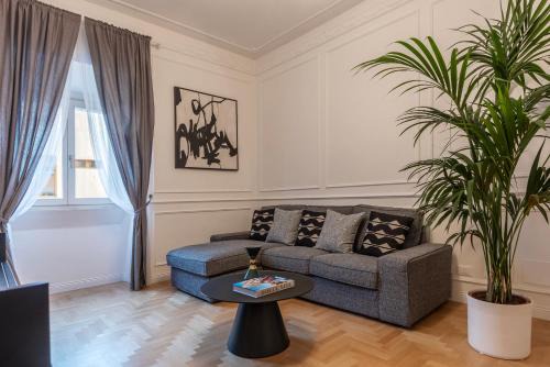 Rione XVI Ludovisi Apartment | Toscana 6 - FromhometoRome