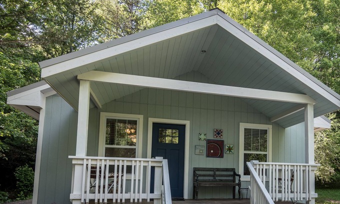 Brevard House | Totally Modern Country Cottage