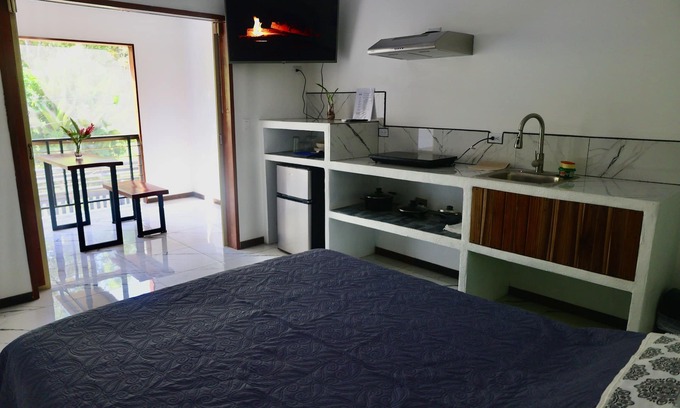 Puerto Viejo de Talamanca Apartment | Toucan Studio Suite W/AC, TV, Kitchen, Bath, Balcony