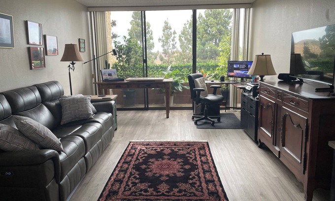 Laguna Woods Condo | Towers 1-bedroom condo in Laguna Woods Village senior community - 3 month rental