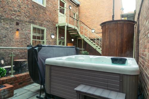 Morpeth Apartment | Town Centre Apartments with Spa