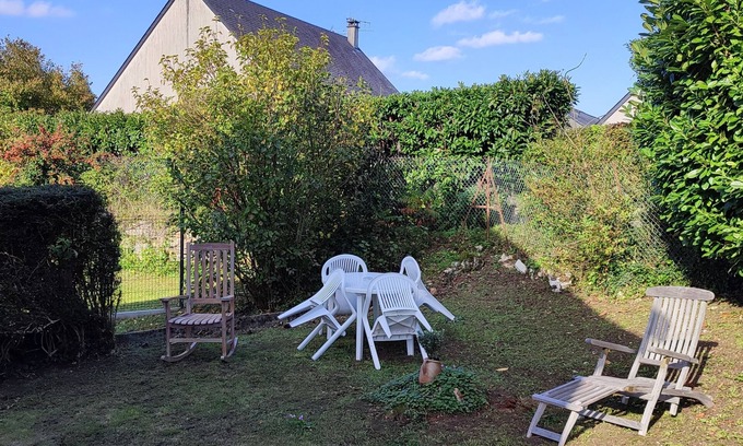 Esvres House | Town house with garden - Near downtown and the Loire castles