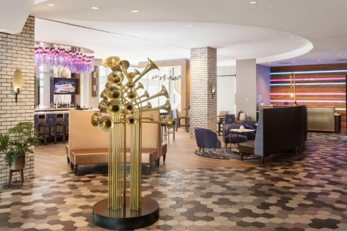Central Business District Hotel | TownePlace Suites by Marriott New Orleans Downtown/Canal Street