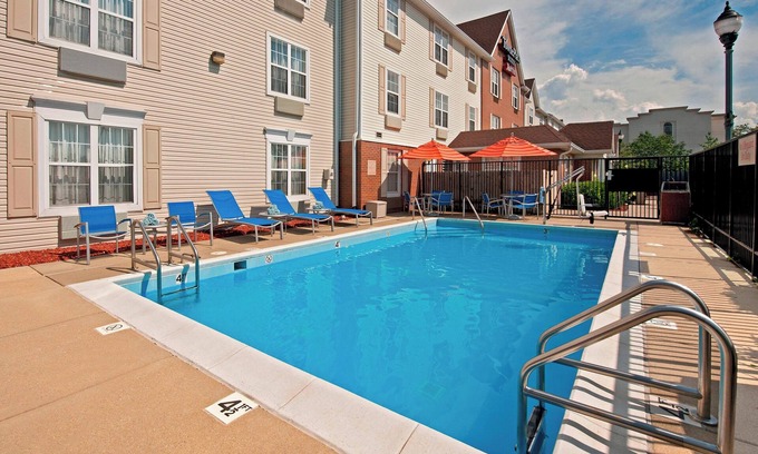 Bloomington Hotel | Towneplace Suites By Marriott Bloomington