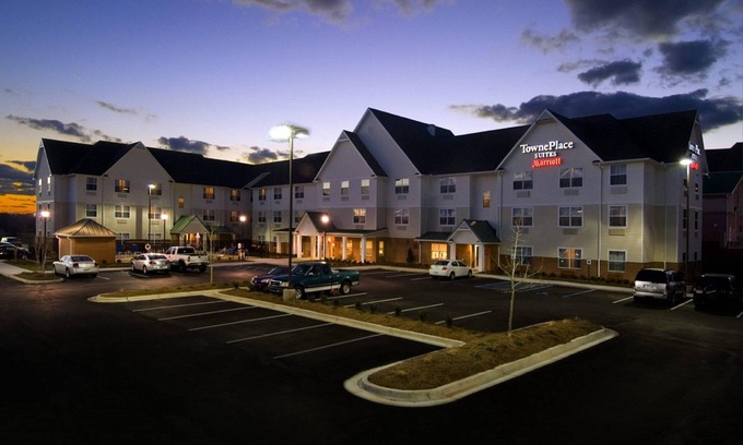 Huntsville Hotel | TownePlace Suites by Marriott Huntsville