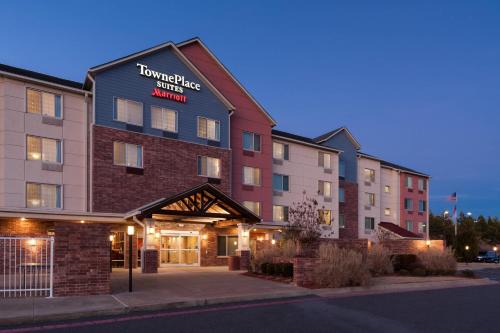 Little Rock Hotel | TownePlace Suites by Marriott Little Rock West