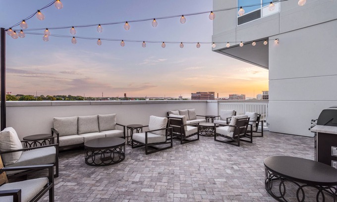 Downtown Nashville Hotel | TownePlace Suites by Marriott Nashville Midtown
