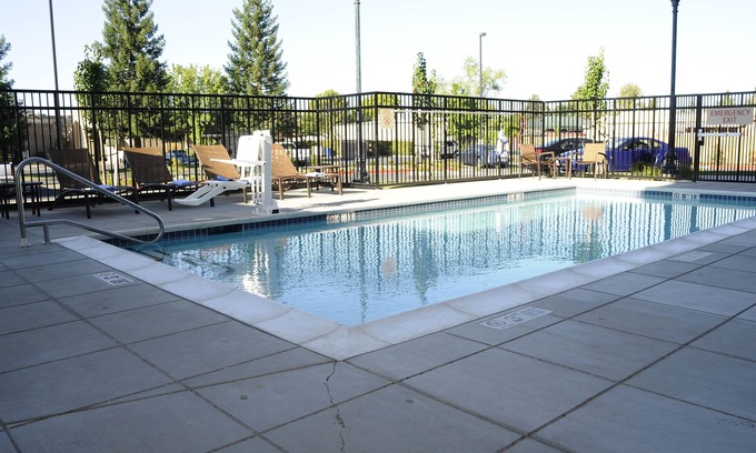 Redding Hotel | TownePlace Suites Redding