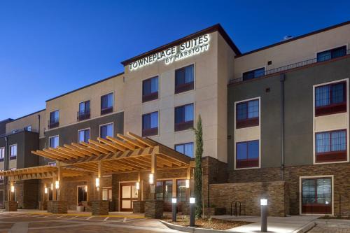 San Luis Obispo Hotel | TownePlace Suites by Marriott San Luis Obispo