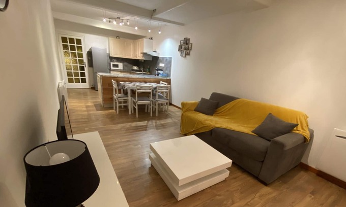 Tain-l'Hermitage House | Townhouse 74 m2, downtown tain l'hermitage