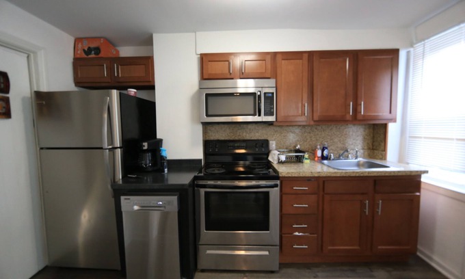 Elsmere House | Townhouse in Elsmere/greater Philadelphia Area