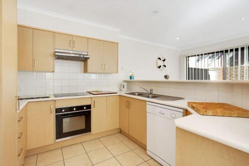 Salamander Bay House | Townhouse in the heart of Port Stephens