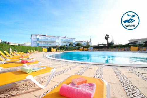 Portimao House | Townhouse Moreton by Algarve Vacation