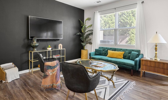 Lovejoy House | Townhouse Oasis