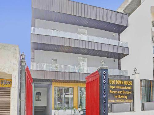 Vadodara Hotel | Townhouse Super Two Premium