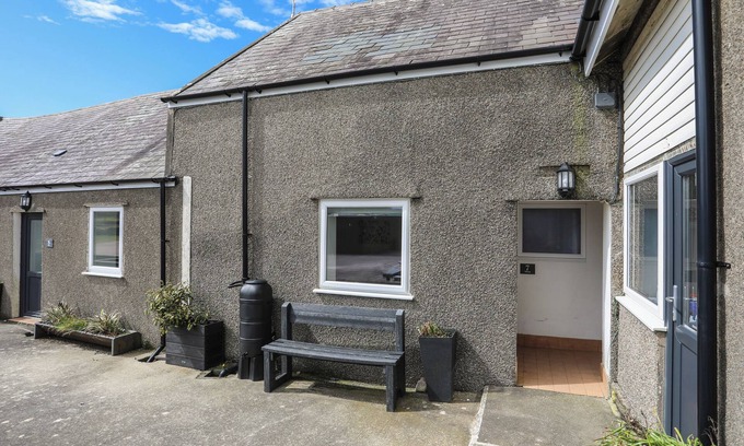 Llanengan Cottage | TOWYN - 7 TY'N DON, family friendly, with a garden in Abersoch
