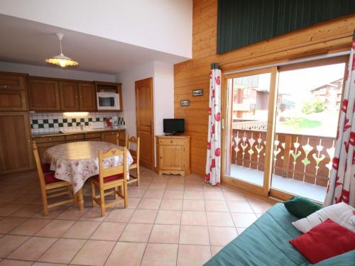 Les Saisies Apartment | Très bel appartement aux Saisies - 2 chambres, balcon et WIFI - FR-1-293-102