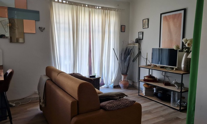 Sartene Apartment | Très Joli Petit Appartement au Coeur de Sartène