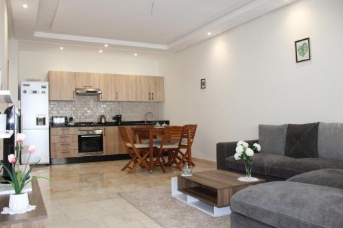 El Mansouria Apartment | Très Joli rez-de-jardin à 2 min de la plage Les Sablettes