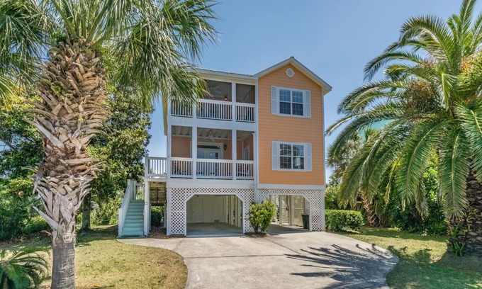 Beachwalk House | TradeWind on Harbor Island - 4 Bedrooms Sleeps 8