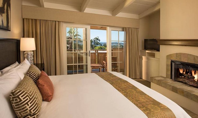 Northwest Carmel Hotel | Tradewinds Carmel