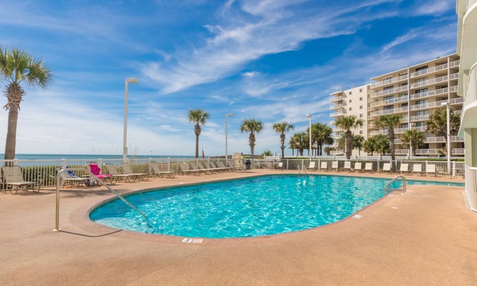 Orange Beach Condo | Tradewinds Condos by Hosteeva