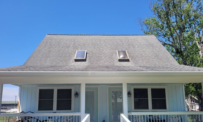Oriental Apartment | Tradewinds - Quaint Apartment in the Village