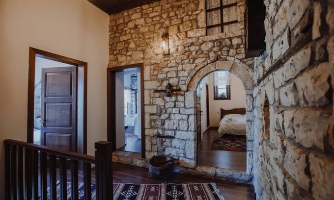 Berat House | Tradita e Beratit