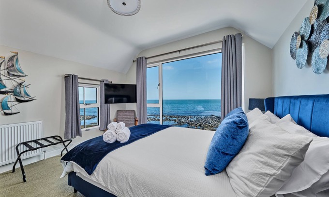 Carnlough House | Tradition meets luxury with magnificent sea views