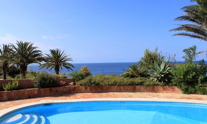 Porto de Mos Villa | Traditional 3 Bedroom Villa with Stunning Sea Views