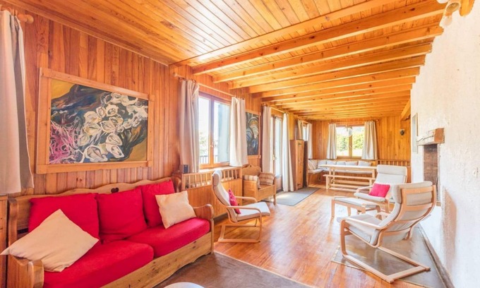Montgenevre Ski Chalet | Traditional Alpine chalet with 3-4 bedrooms, well suited for 3-4 couples