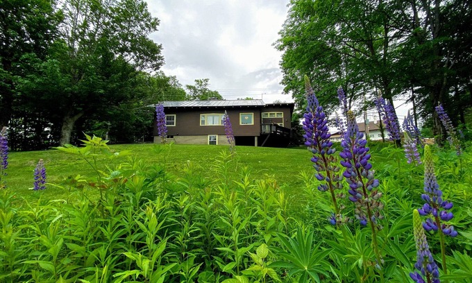 Franconia House | Traditional Austrian Chalet at the base of Cannon Ski Area in Franconia Notch