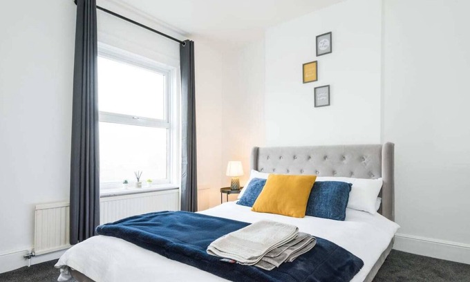 Pontrilas House | Traditional House Near Worcester City Centre