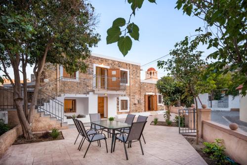 Dikaio Villa | Traditional Villa Stergia