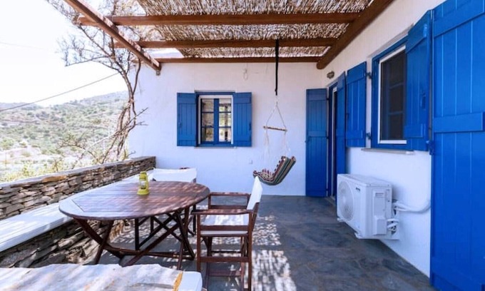 Korissia Villa | Traditional Village House In Kea