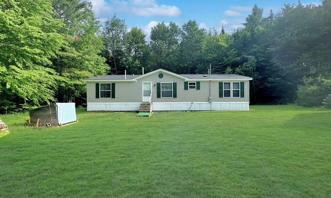 Shirley Mills House | Trails' Beginning (Direct Snowmobile and ATV Access!)